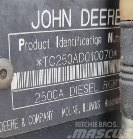 John Deere 2500 A Väyläleikkuri