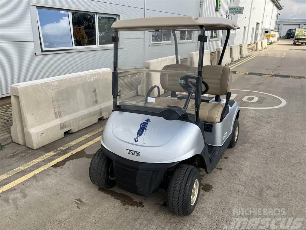 E-Z-GO RXV Golfautot