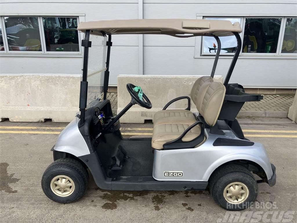 E-Z-GO RXV Golfautot
