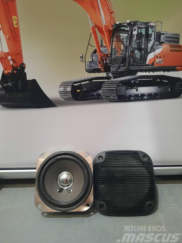 Hitachi Speaker - 4361302 Ohjaamo ja sisusta