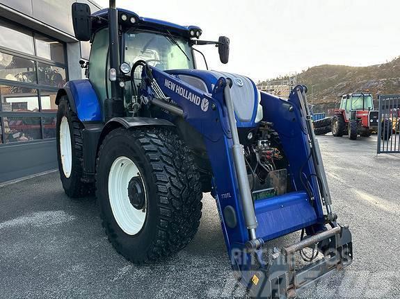 New Holland T7.225 AC Blue Power Traktorit