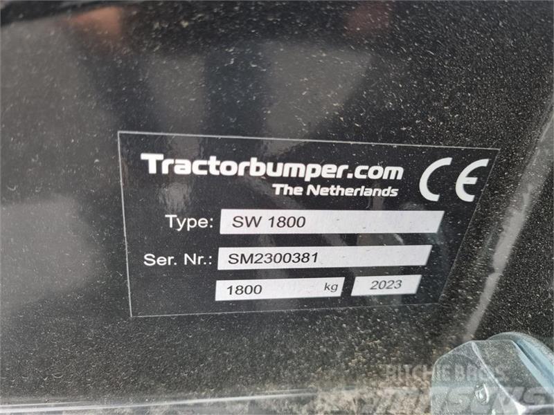  Tractor Bumper  1800 kg. Etupainot