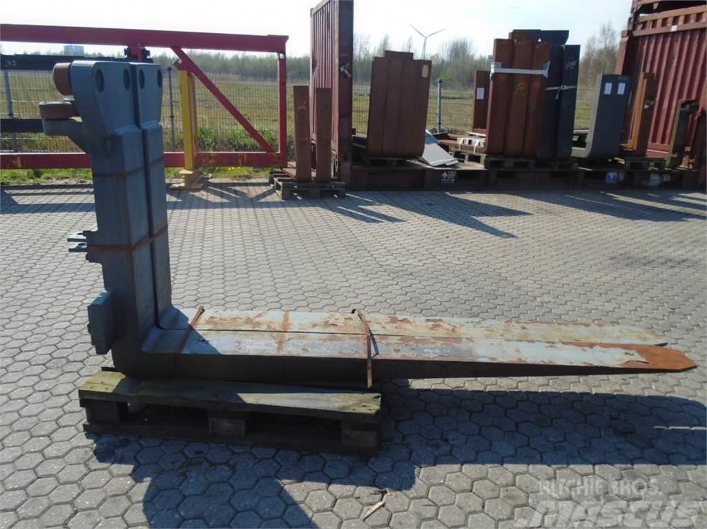  FORK Fitted with Rolls, Kissing 28.000kg@1200mm // Haarukat