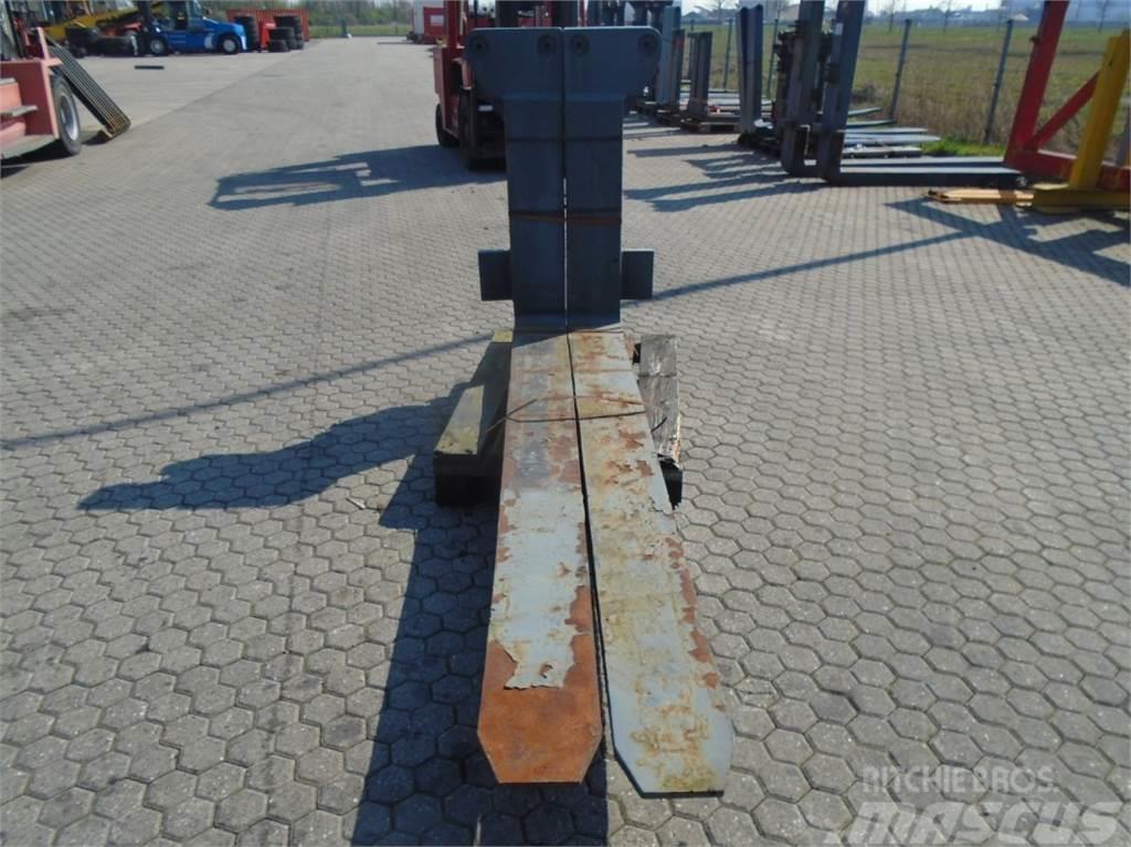  FORK Fitted with Rolls, Kissing 28.000kg@1200mm // Haarukat