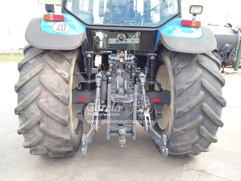 New Holland TM 150 Traktorit