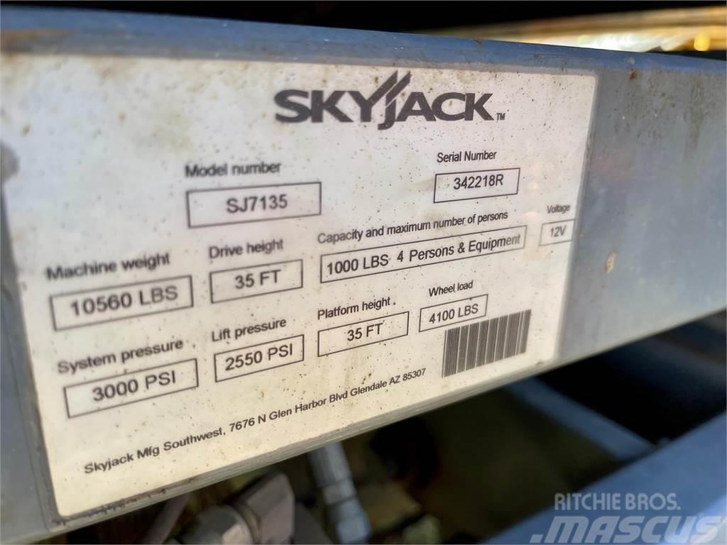 SkyJack SJ7135RT Saksilavat