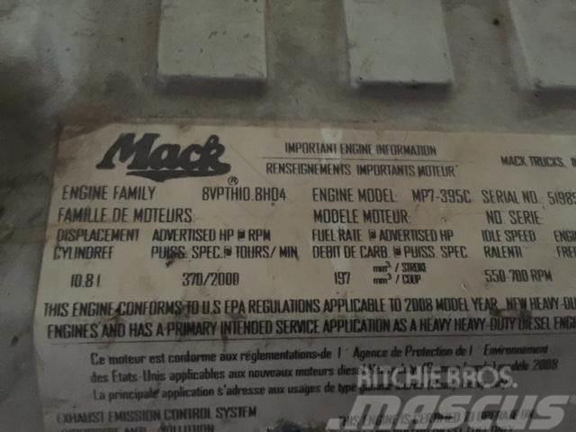 Mack MP7 Moottorit