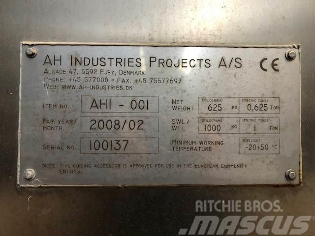  AH Industries Projects Spil AH1-001 Nostimet ja tavarahissit