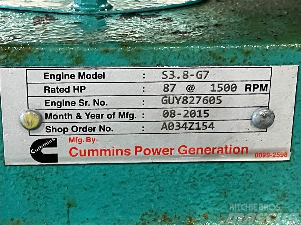 Cummins S3.8-G7 motor (Mercedes OM314) - komplet med køler Moottorit