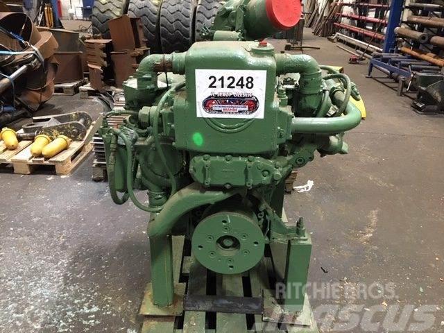 Detroit V8-71 marine motor Moottorit
