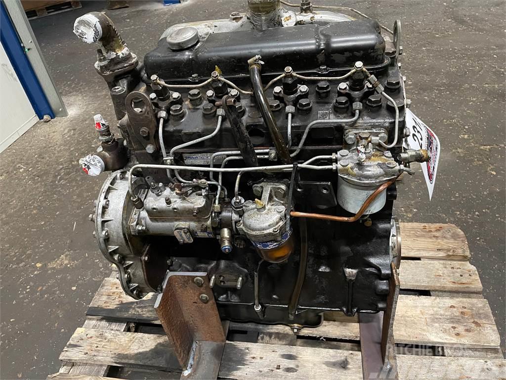 Perkins 4.236 diesel motor - 4 cyl. - KUN TIL DELE Moottorit