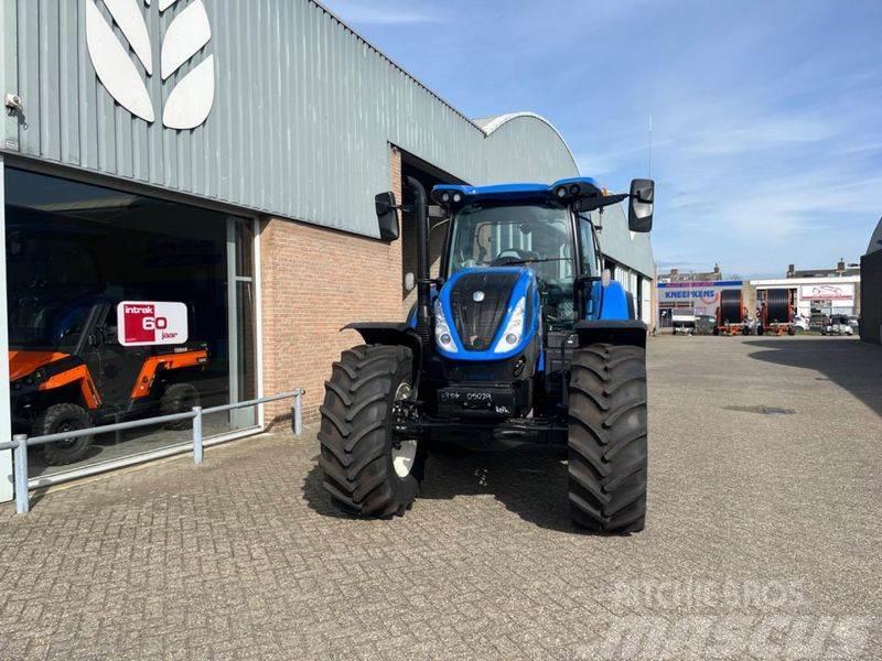 New Holland T6.180 dct Traktorit