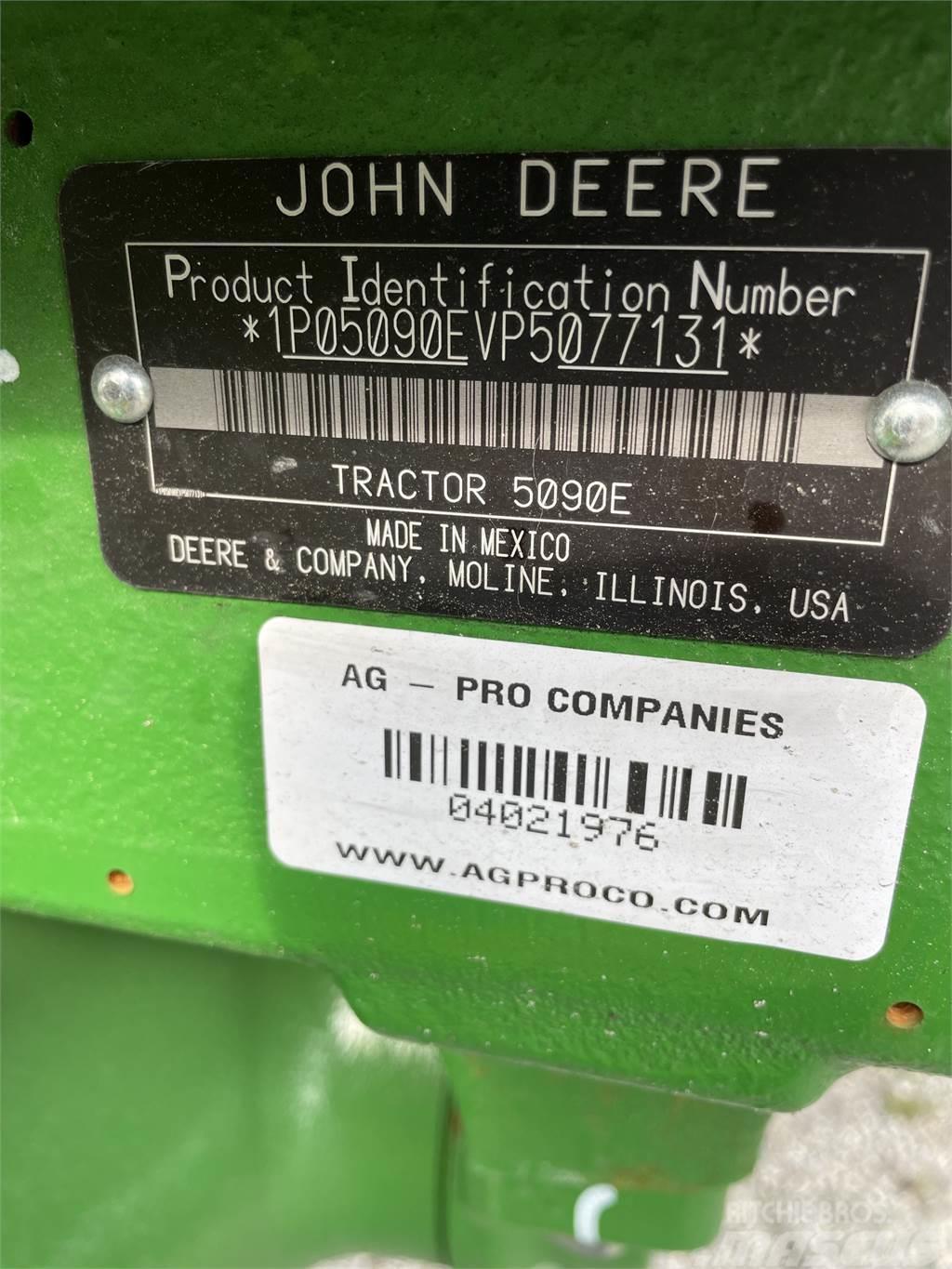 John Deere 5090E Traktorit