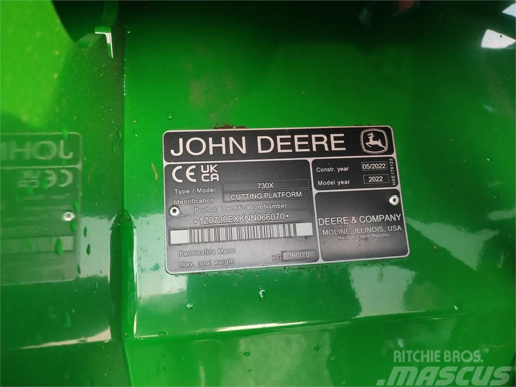 John Deere T670 Leikkuupuimurit