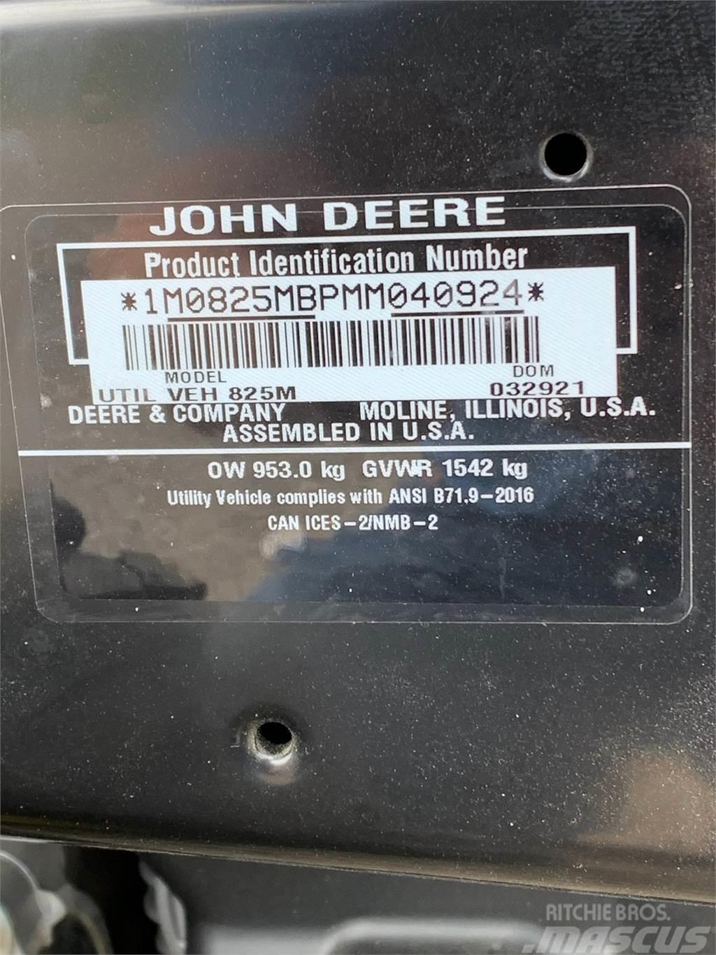 John Deere XUV 825M S4 Taajamakoneet