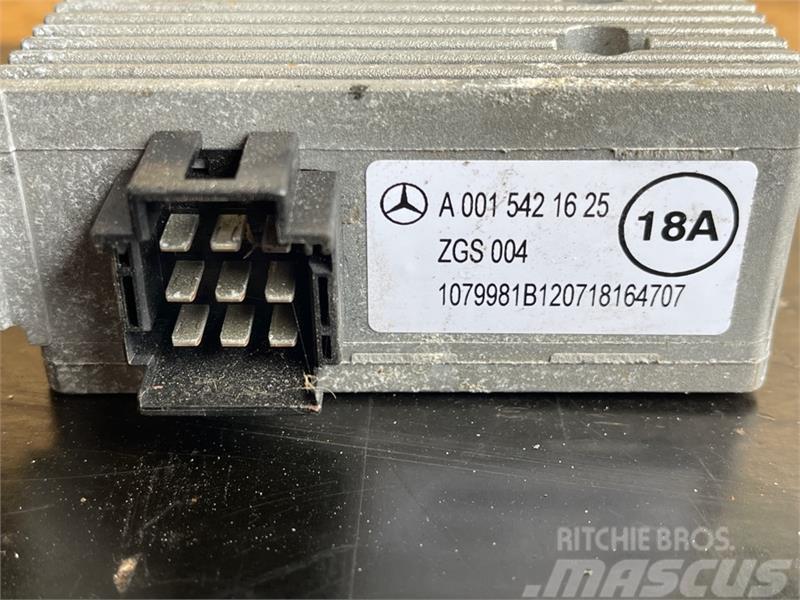 Mercedes-Benz MERCEDES ECU ZGS 004 A0015421626 Sähkö ja elektroniikka
