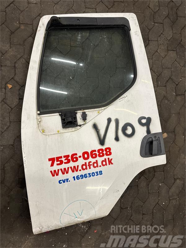Volvo VOLVO FLE LEFT DOOR 20832731 Muut