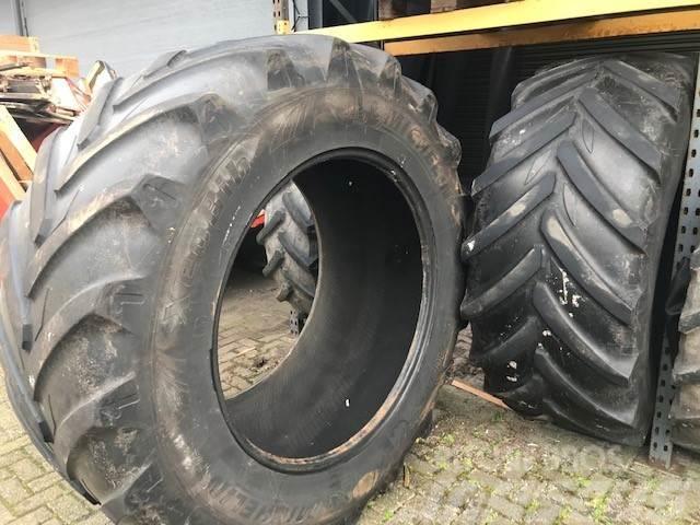 Michelin 600/60R30 & 710/60R42 Banden Traktorit