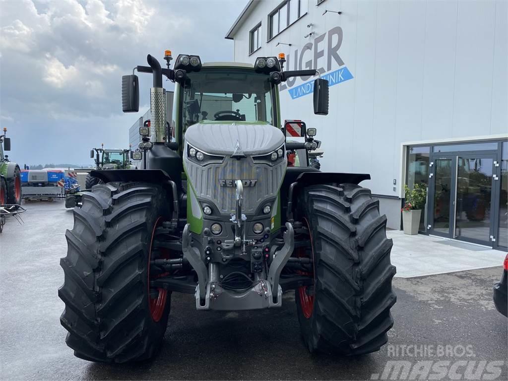 Fendt 942 Vario Profi+ (MY21) Traktorit