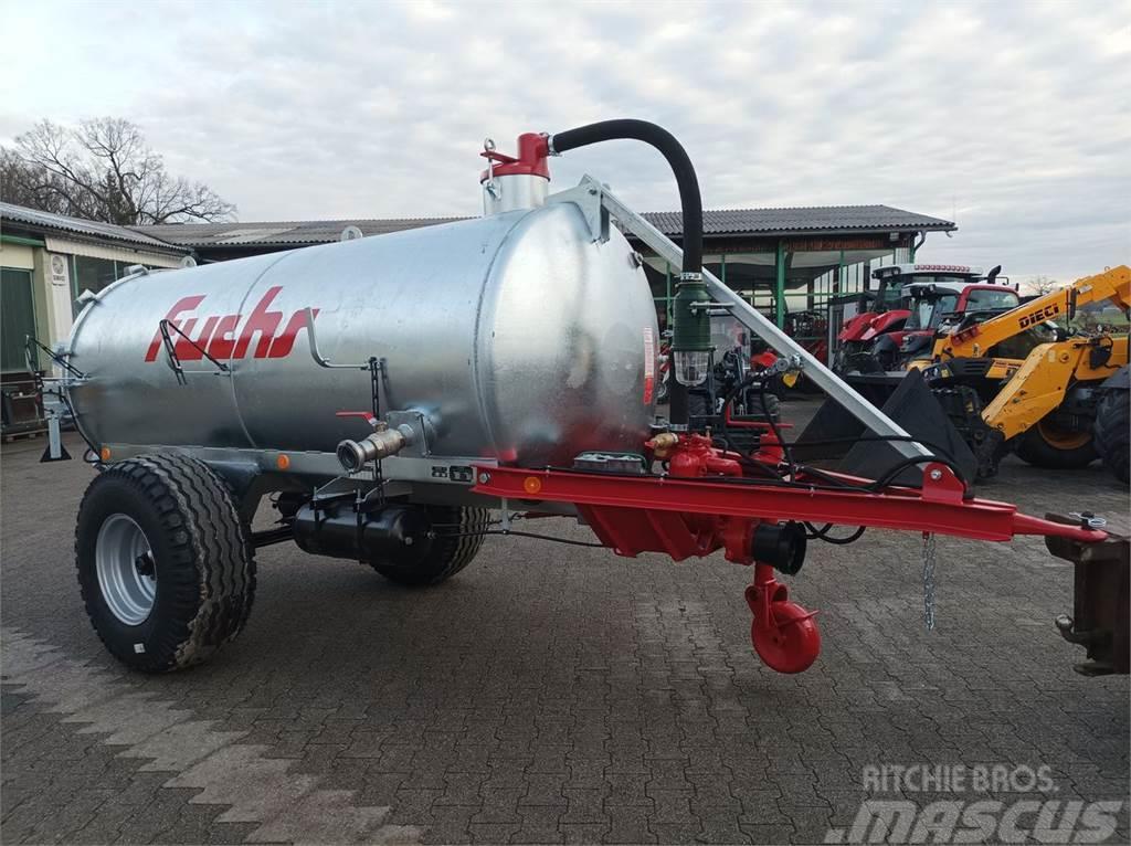 Fuchs VK 4000 mit 4000 Liter Lietteen levittimet