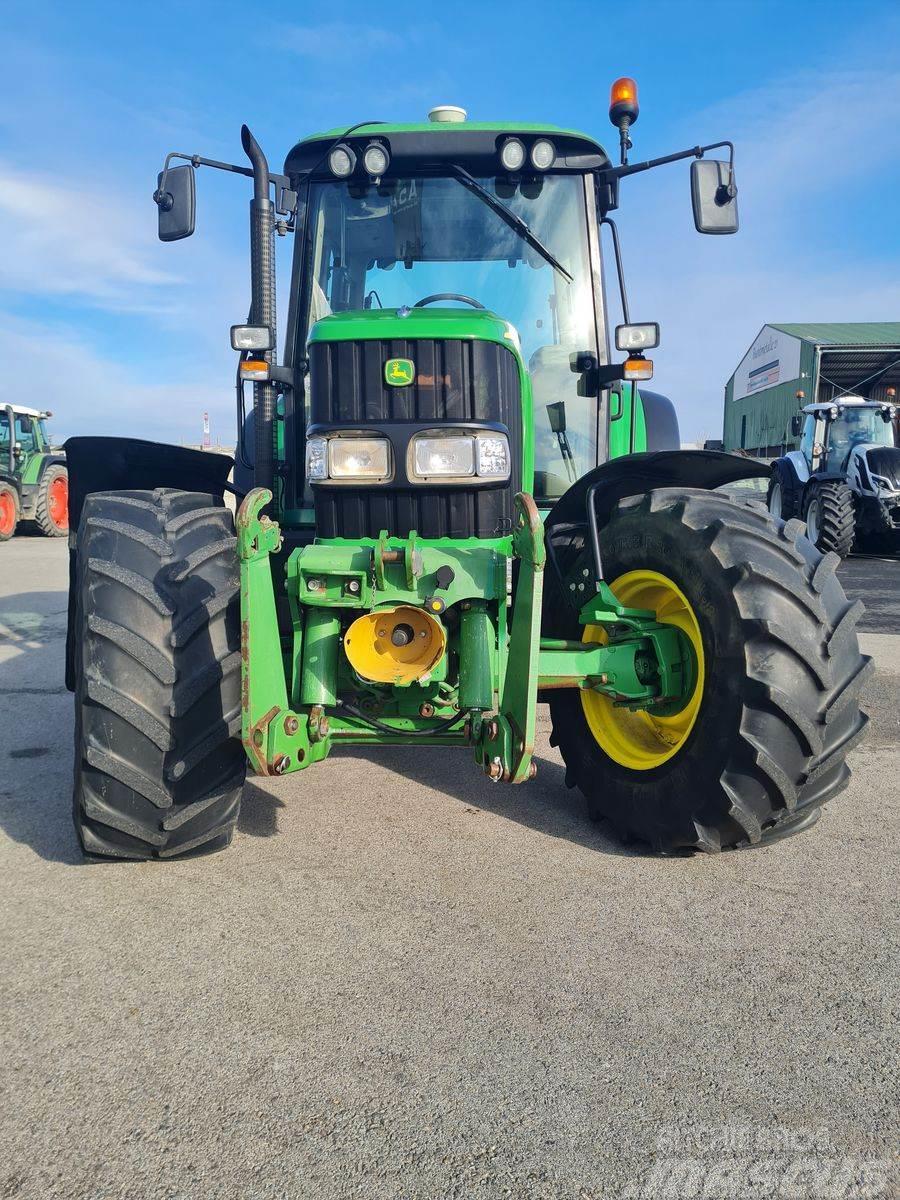 John Deere 6220 Premium Traktorit