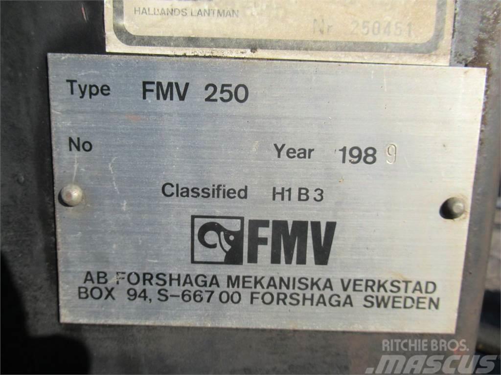 Moheda 7 + FMV 250 Metsäperävaunut