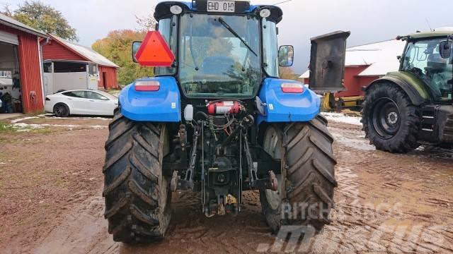 New Holland T5.115 + L Traktorit
