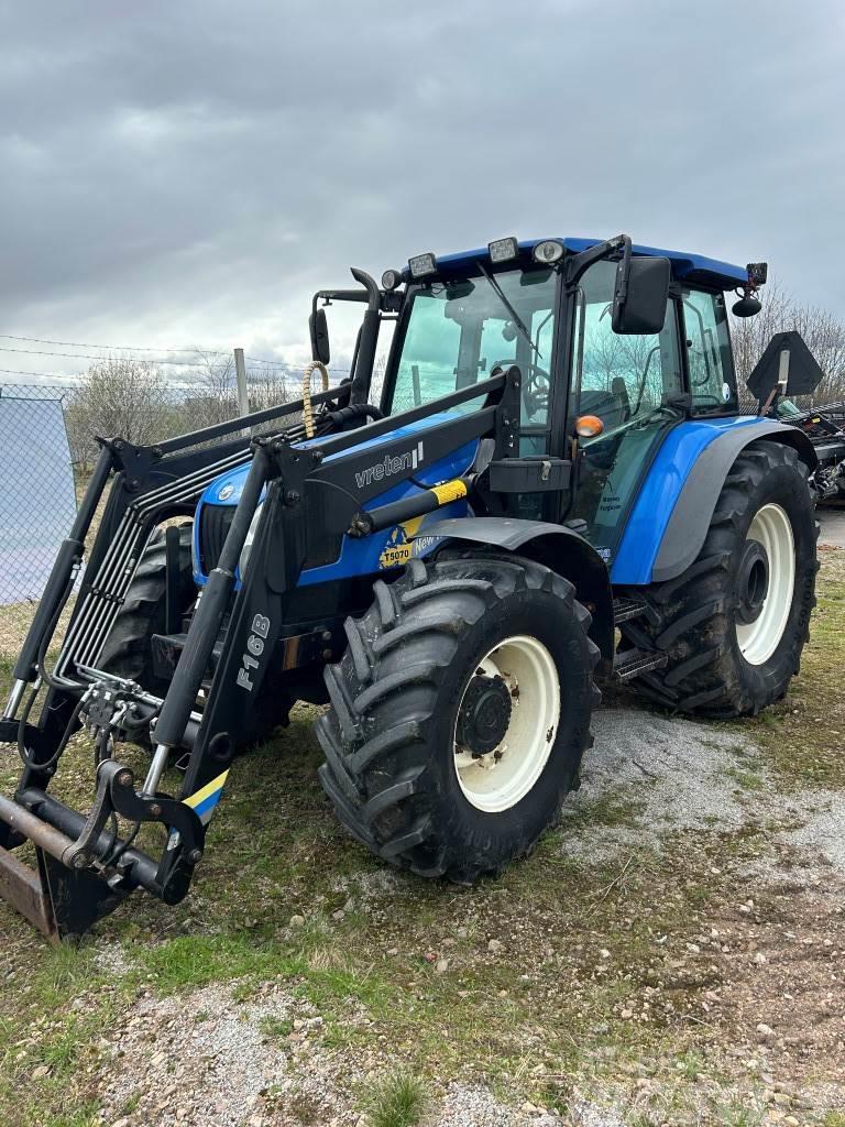 New Holland T5070 Traktorit