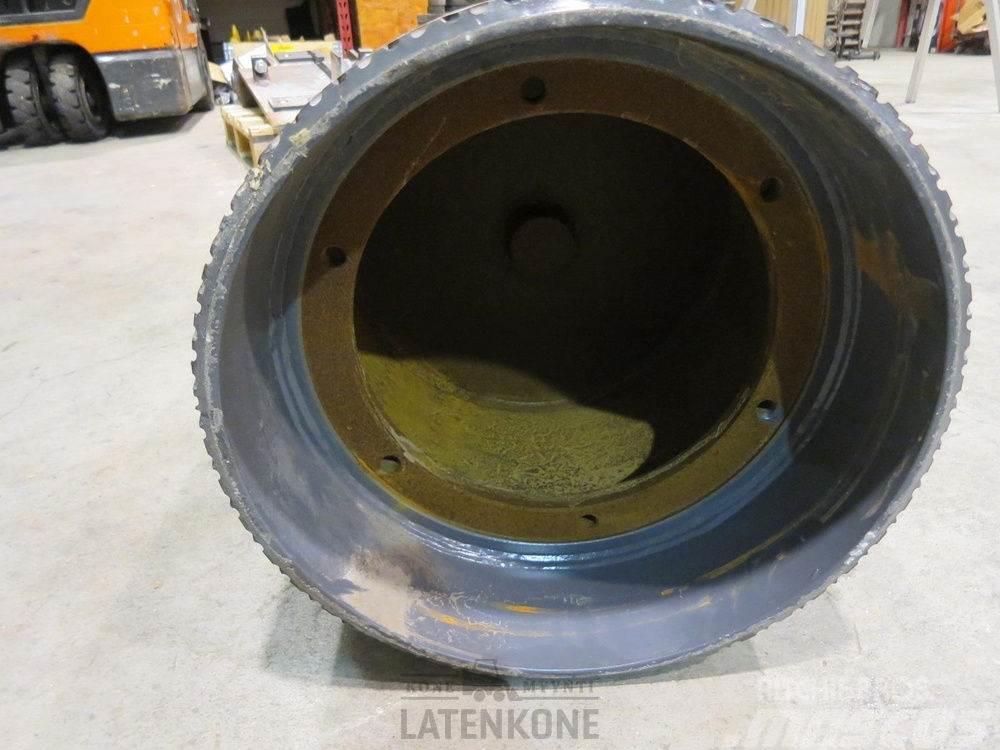 Metso Conveyor drive pulley drum 416x1260mm 340700 Murskaimet