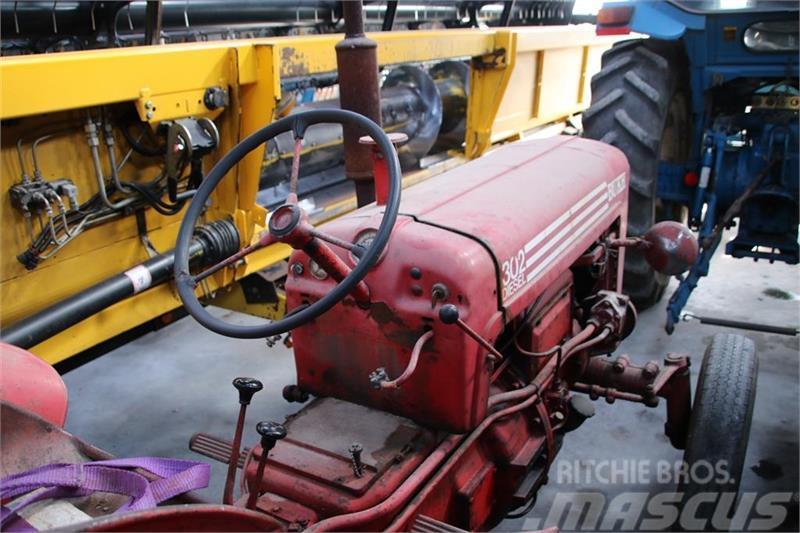 Bukh 302 Traktorit