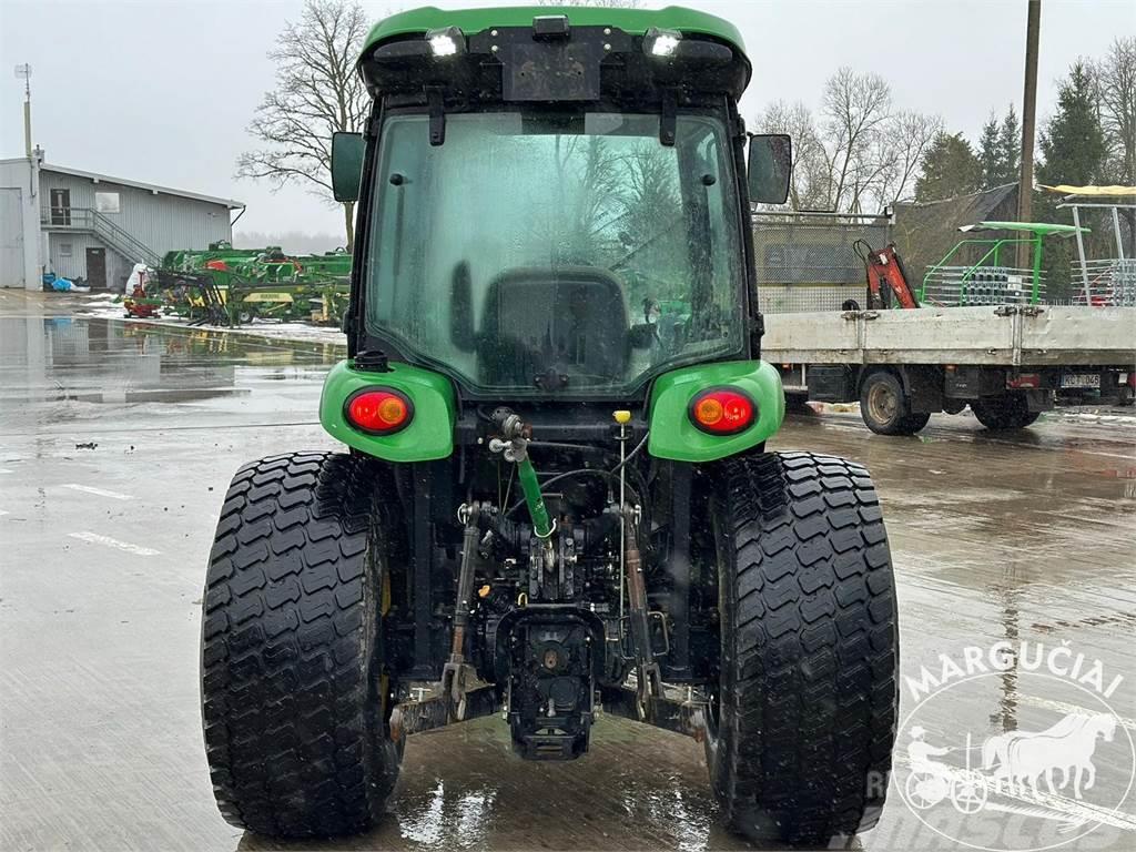 John Deere 4720, 58 AG Traktorit