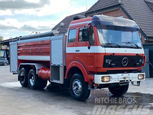 Mercedes-Benz SK 2238 6x2 Feuerwehr Wassertanker Paine-/imuautot