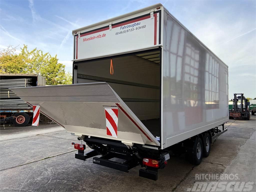 Möslein TK0105D-L Weiß Tandem Koffer, Ladebordwand 1,5 t  Umpikoriperävaunut