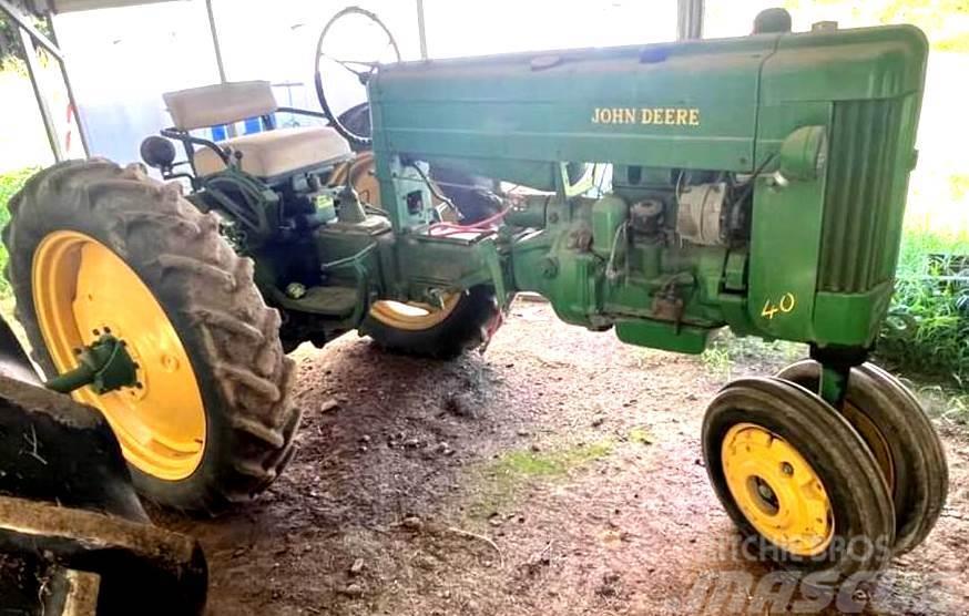 John Deere 40 series Traktorit