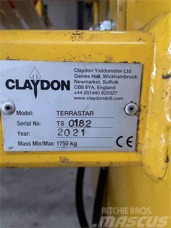 Claydon Terrastar 6m, Spaderulleharve med APV spreder. Äkeet