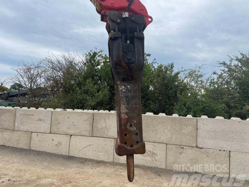 CAT Hydraulic Breaker To Suit 18 - 26 Ton Excavator Iskuvasarat