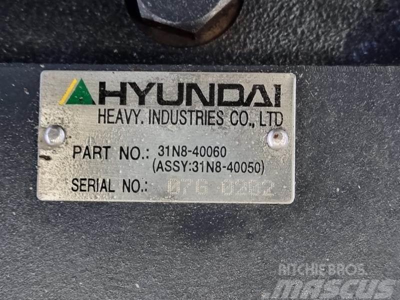 Hyundai FINAL DRIVE 31N8-40060 Akselit