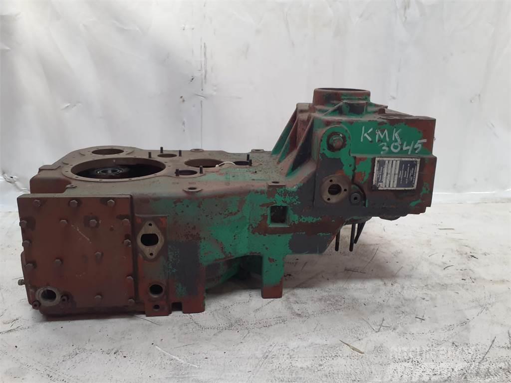 Krupp KMK 3045 gearbox ZF 6 WG 200 Vaihteisto