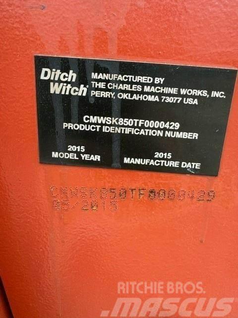 Ditch Witch SK850 Liukuohjatut kuormaajat