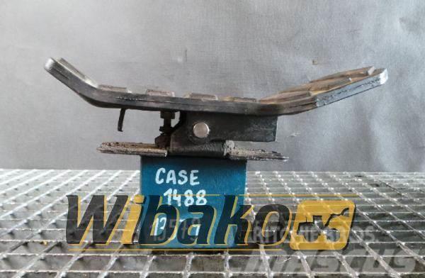 CASE Pedal Case 1488 Ohjaamo ja sisusta
