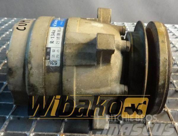 Daewoo Air conditioning compressor Daewoo J639 5110539 Moottorit
